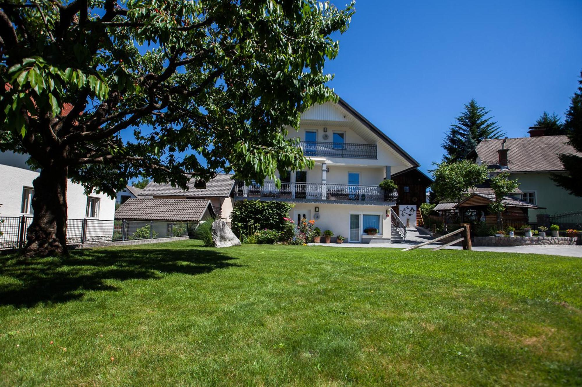 Апартаменты Barn House Mm Блед Экстерьер фото